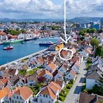 Leilighet In Old *